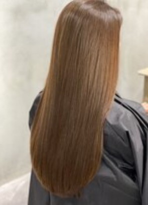 キャメルベージュ